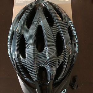Brand new women’s universal bicycle helmet